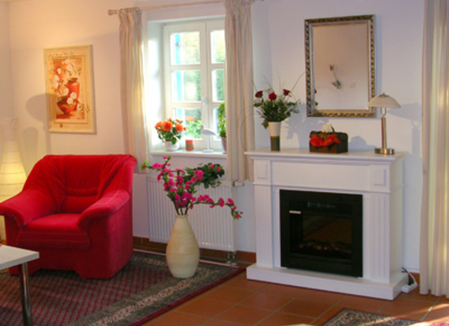Wohnzimmer mit Kamin