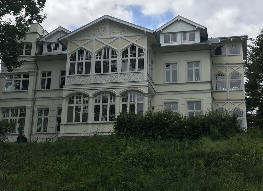 Aussenansicht der Villa