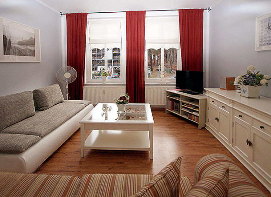 Wohnzimmer mit Schlafcouch