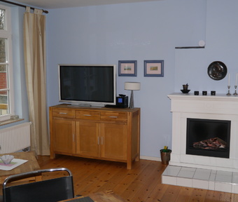 Ferienwohnung Heringsdorf : Wohn-/Schlafzimmer mit Kamin Ferienwohnung Heringsdorf : Wohn-/Schlafzimmer mit Kamin