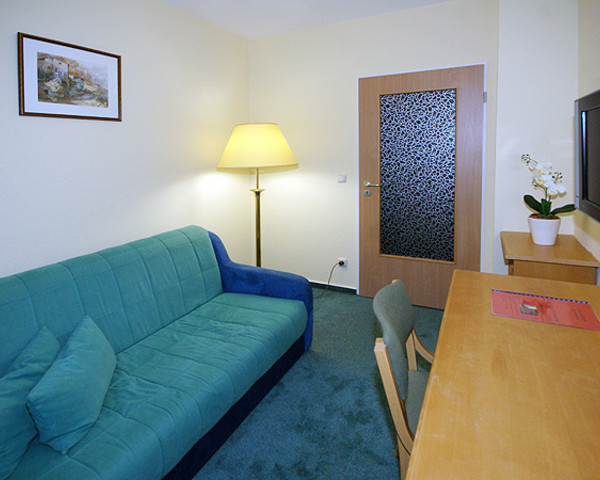 Ferienwohnung Heringsdorf : Wohnzimmer mit Schlafcouch Ferienwohnung Heringsdorf : Wohnzimmer mit Schlafcouch