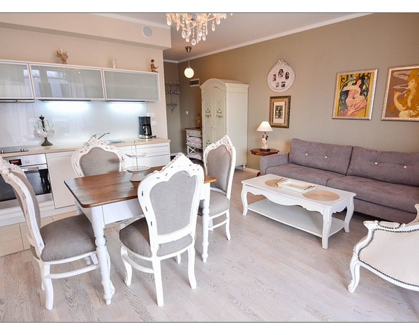 Ferienwohnung Swinemünde : Pegaz 44 Wohnzimmer mit Küche Ferienwohnung Swinemünde : Pegaz 44 Wohnzimmer mit Küche
