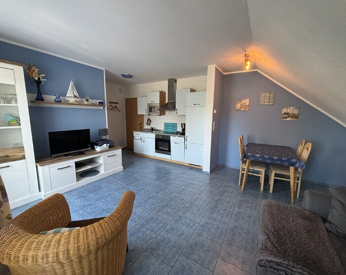 Wohn-/ Essbereich mit EBK exklusiv usedom